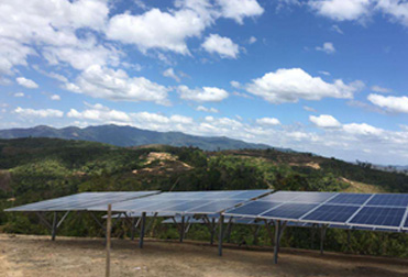  48,9MWp C-Cọc dự án lắp đặt mặt đất bằng năng lượng mặt trời ở Malaysia 2020 